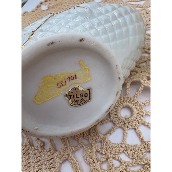 Vintage Mini Oil Lamp Aladdin Genie Porcelain Gold and White Tilso Japan - Picture 7 of 8